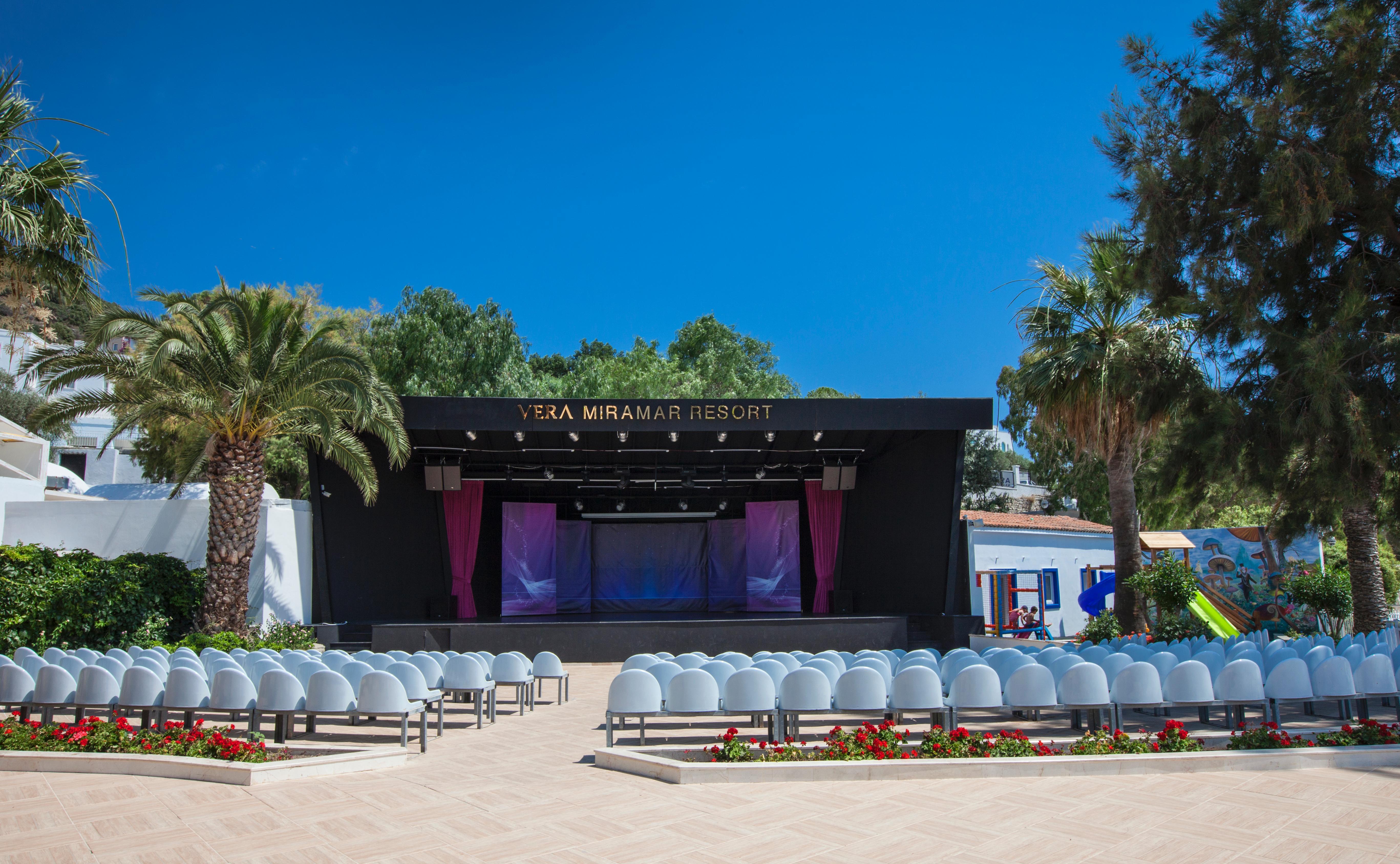 Labranda Tmt Bodrum Ngoại thất bức ảnh The stage of the theatre