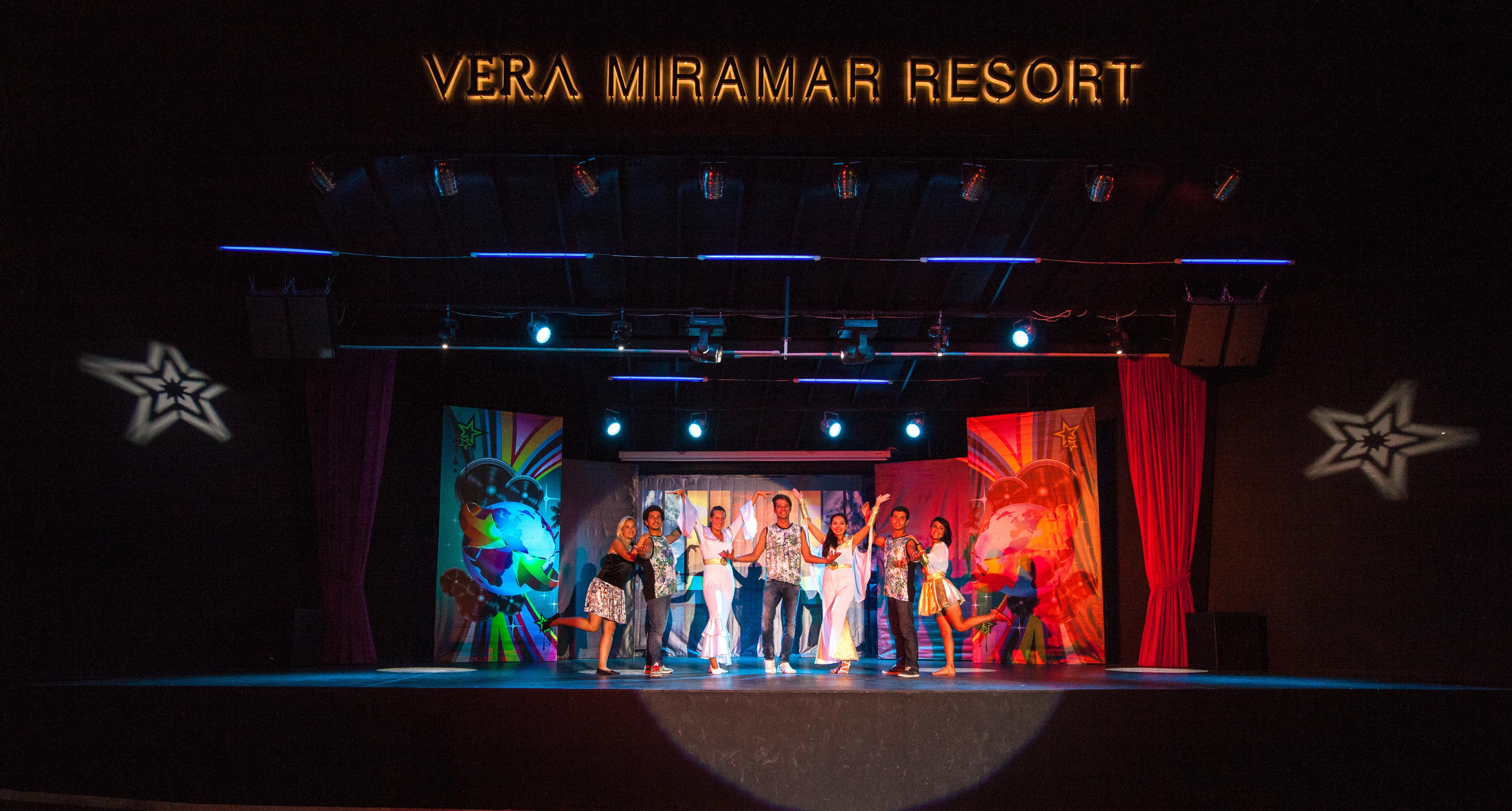 Labranda Tmt Bodrum Ngoại thất bức ảnh The stage of the resort's main theater