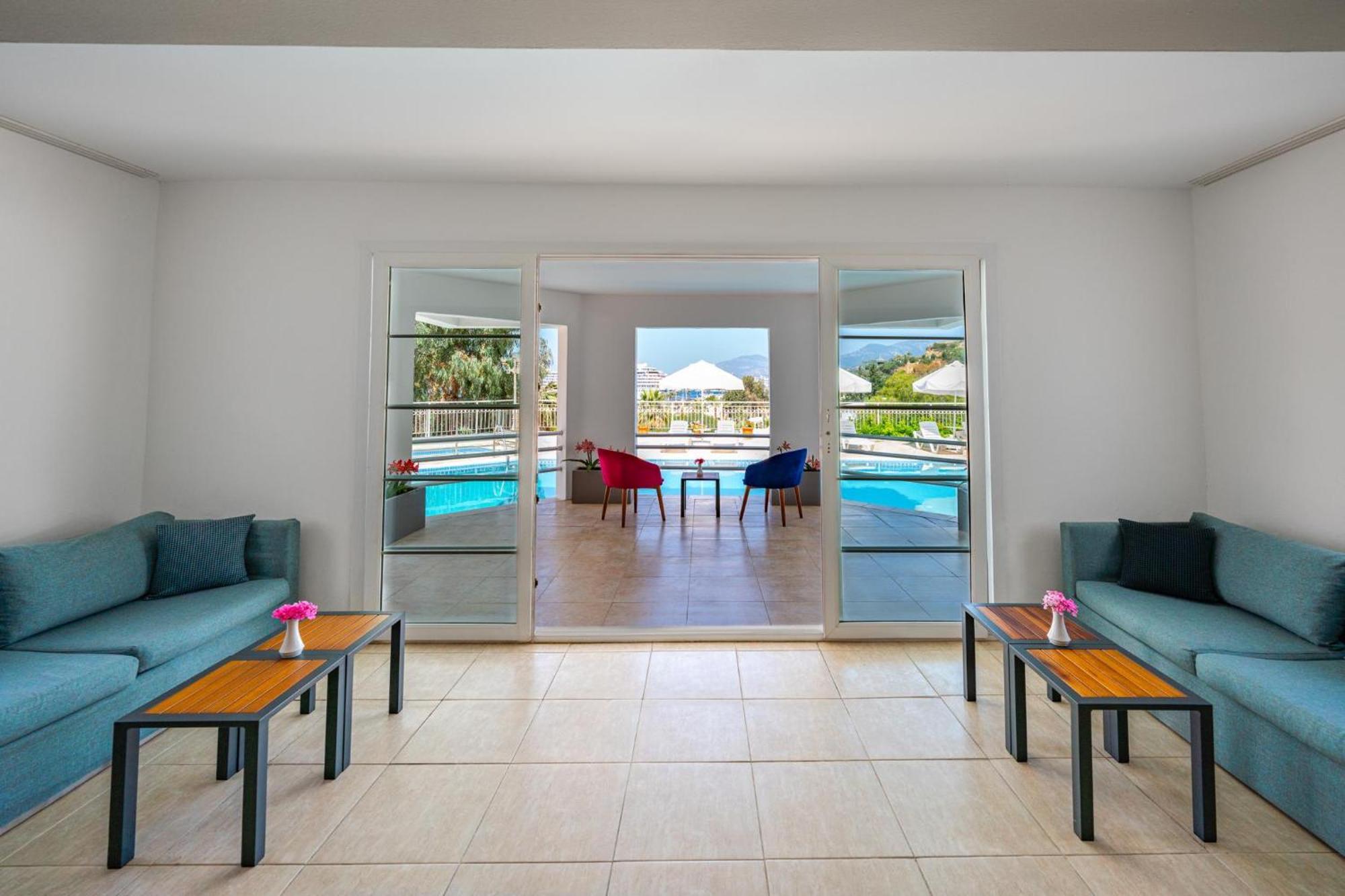 Labranda Tmt Bodrum Ngoại thất bức ảnh Interior of a suite at the hotel
