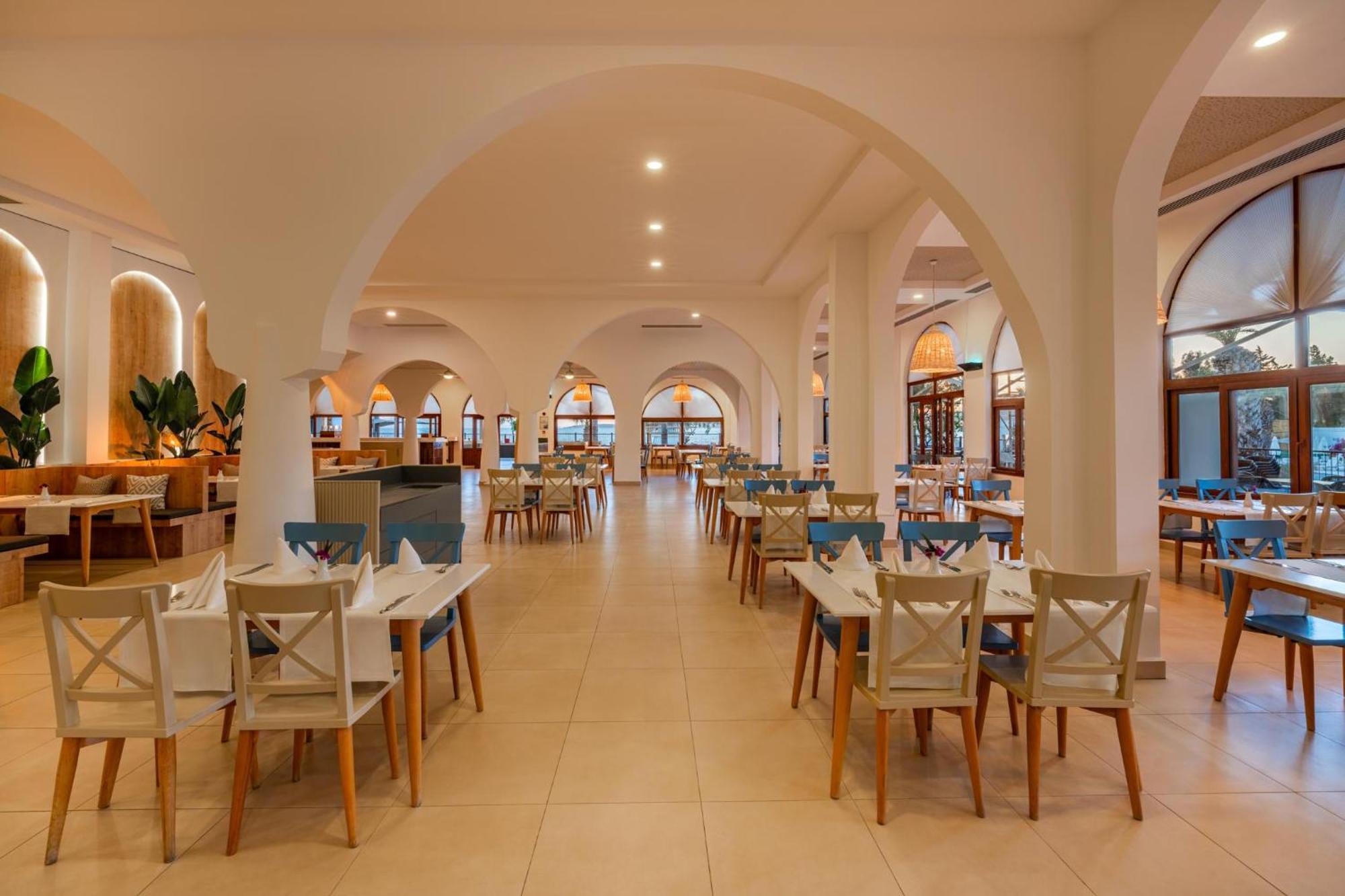 Labranda Tmt Bodrum Ngoại thất bức ảnh The restaurant at the hotel